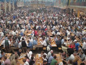 Oktoberfest_bierzelt